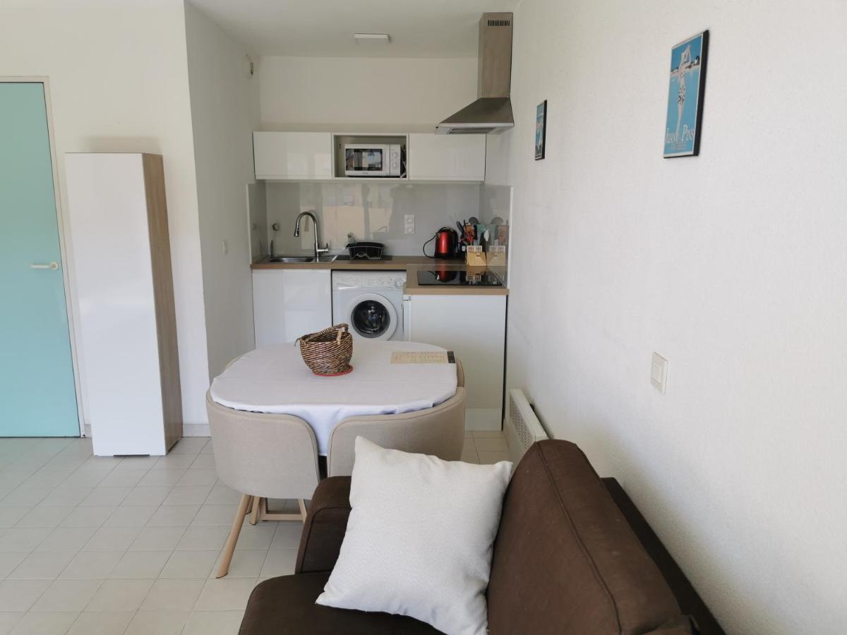 Ferienwohnung Antibes Les Pins 2 Pieces Vue Mer Piscine Parking Exterior foto